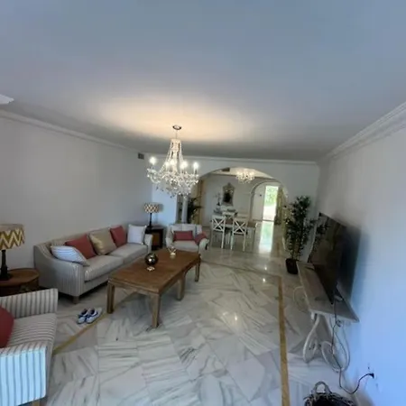 Magna Apartment Marbella
